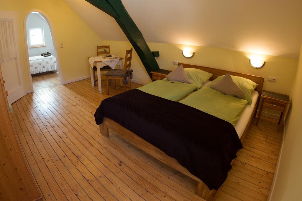 Dooscht Gaestehaus Reichshof Креф Экстерьер фото